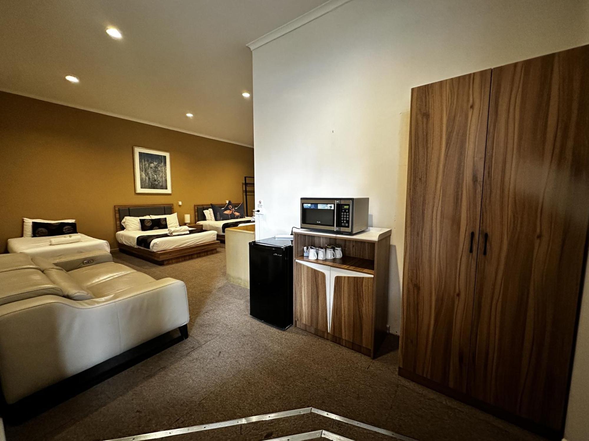 Greensborough Motel Мельбурн Экстерьер фото