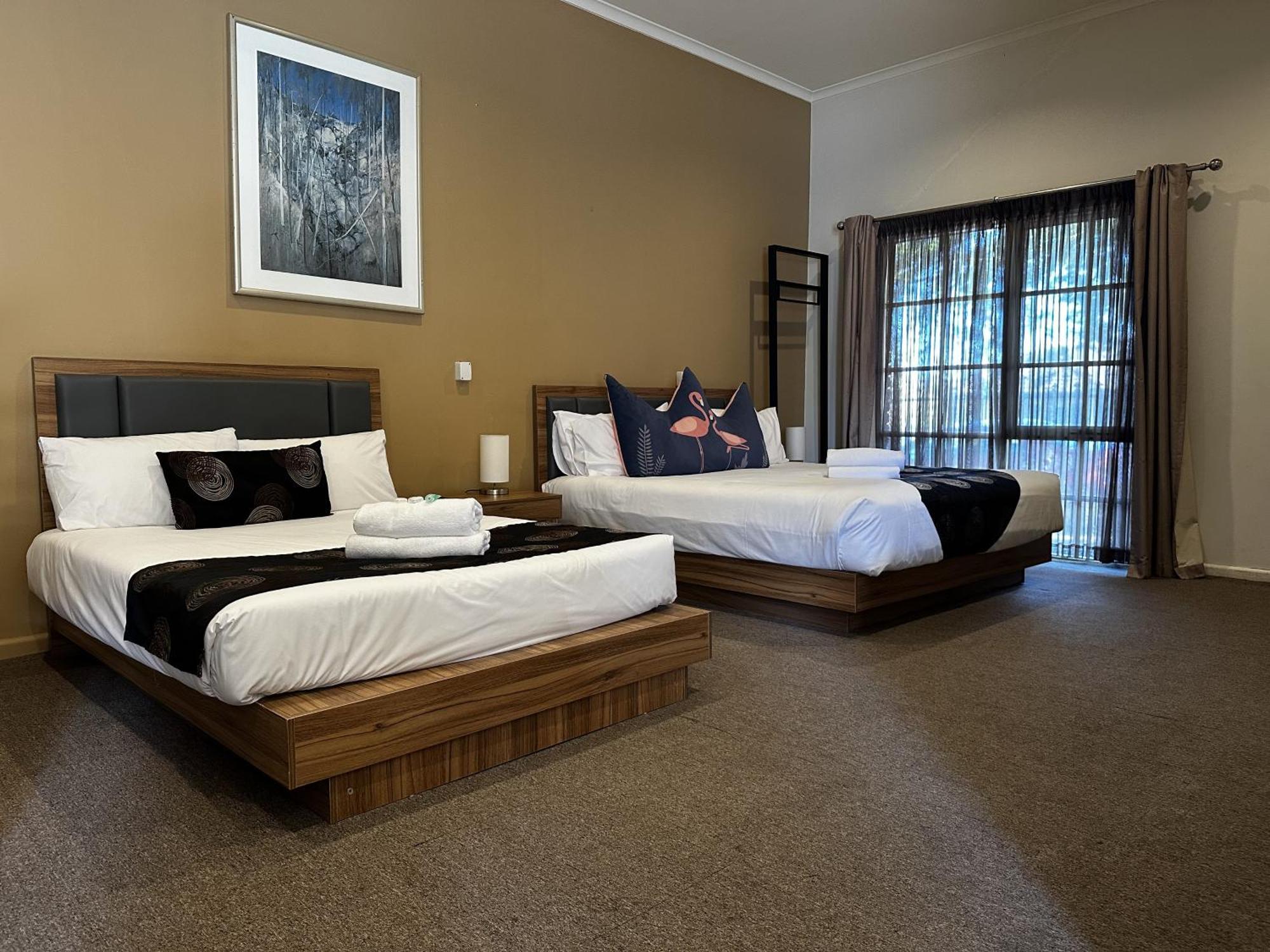 Greensborough Motel Мельбурн Экстерьер фото