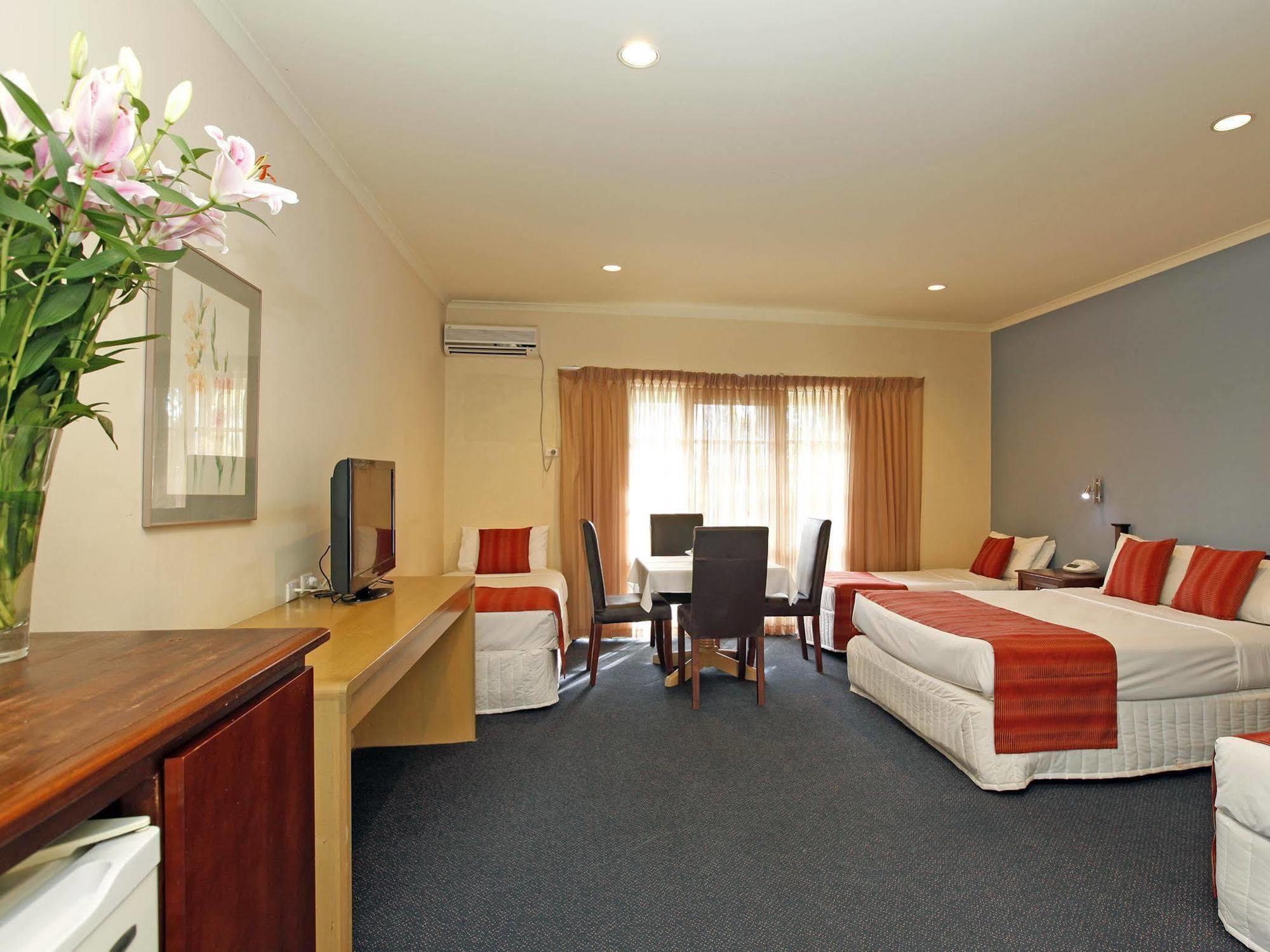 Greensborough Motel Мельбурн Экстерьер фото
