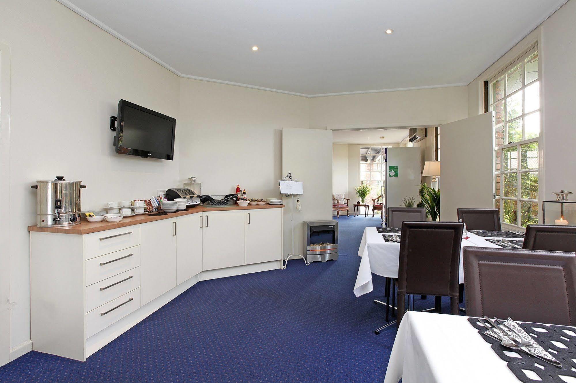 Greensborough Motel Мельбурн Экстерьер фото